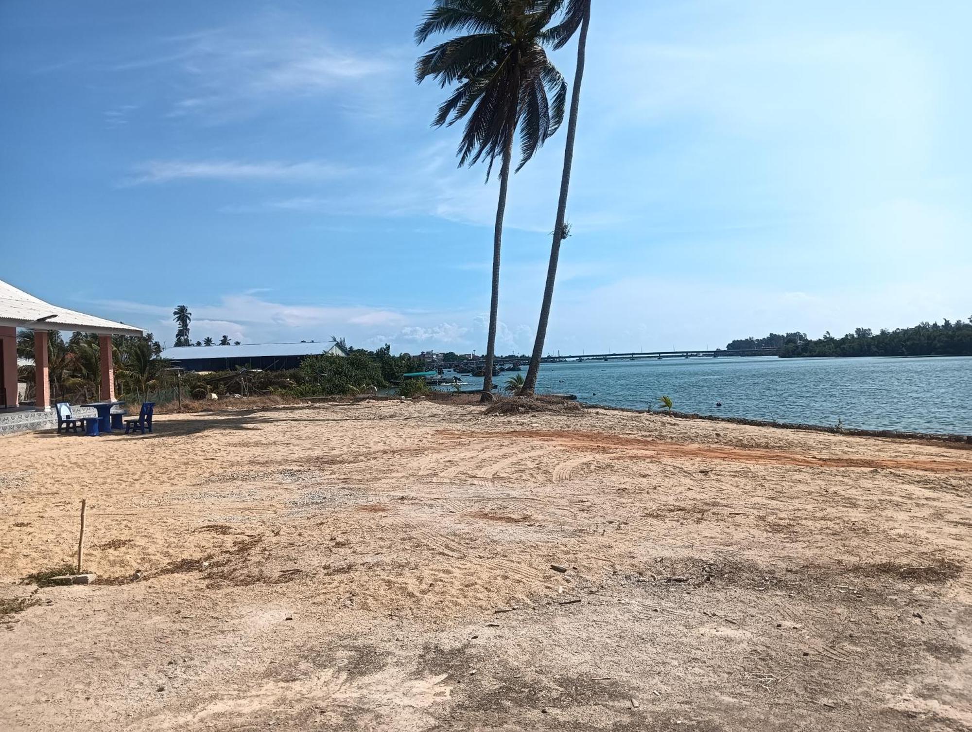 Roomstay Tokbah Demuara Kuala Besut Bagian luar foto